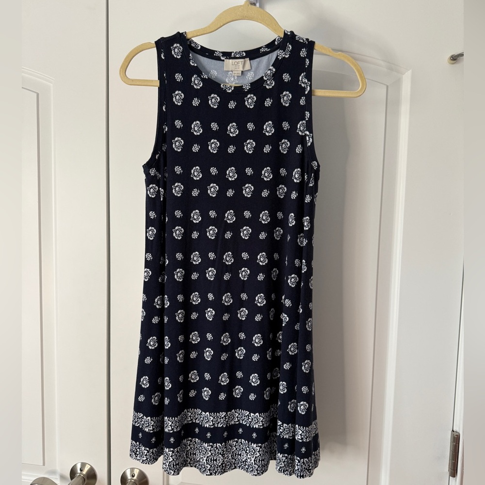 LOFT Petite Navy Floral Sleeveless Dress